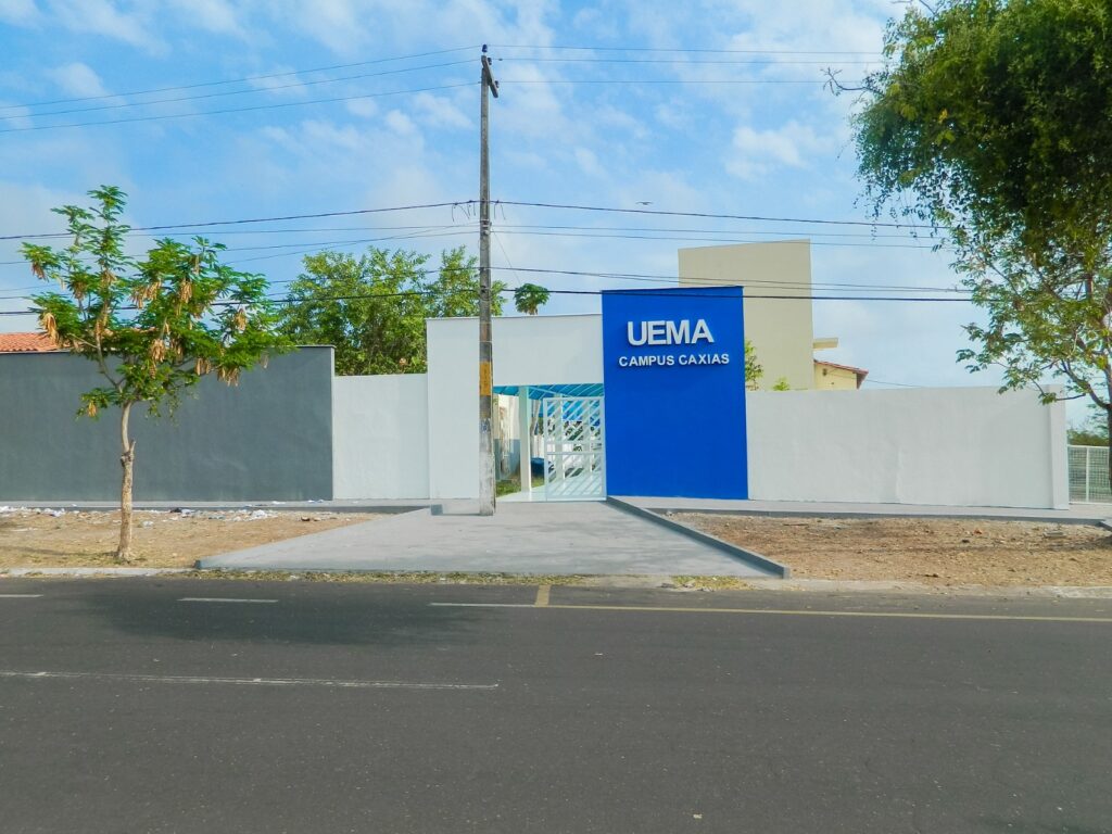 Fachada Uema Campus Caxias