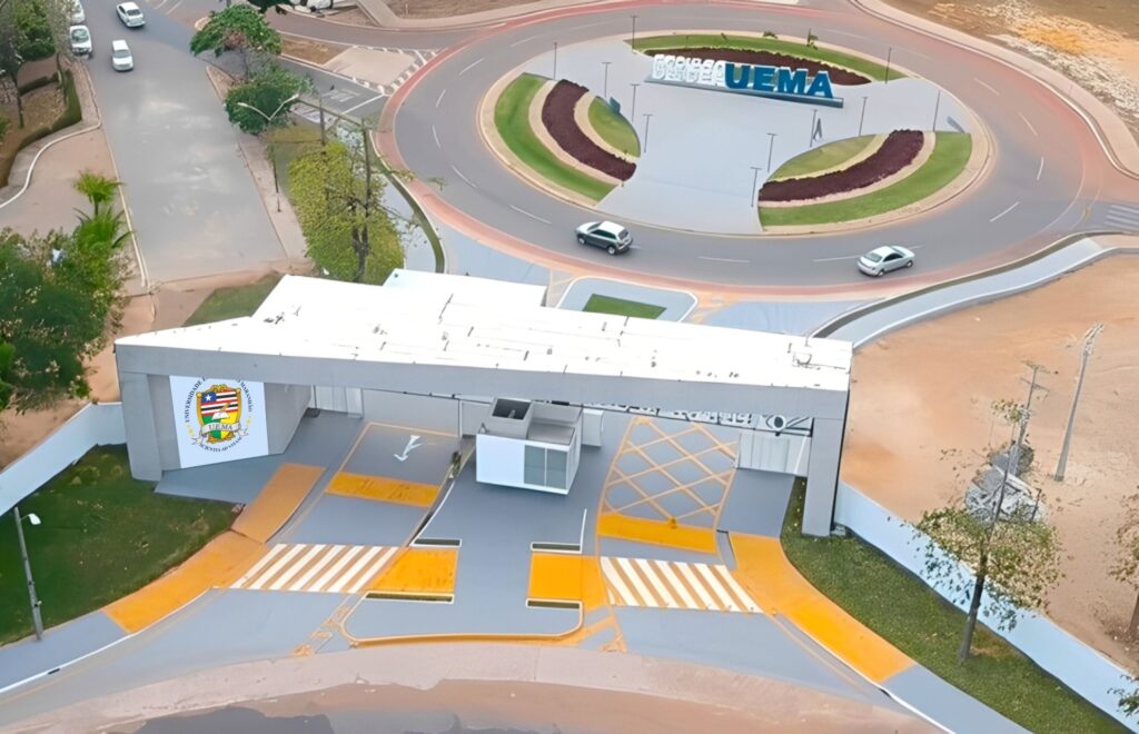 Vista Aerea Porticorotatoria Uema